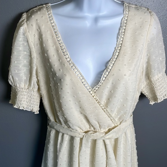 Lulu’s Sweet Swiss Dot Maxi Dress Creamy Ivory Off White BRIDAL Medium - Picture 5 of 13